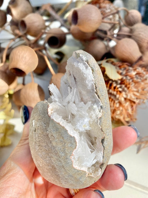 Scolecite Geode