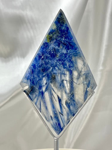 Blue Kyanite X Clear Quartz Diamond