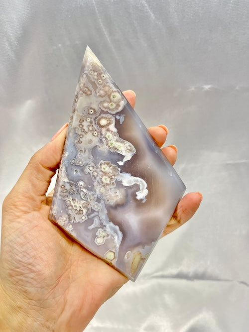 Flower Agate Diamond with Stand